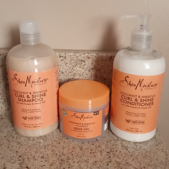Shea Moisture Coconut and Hibiscus Haircare Bundle - Picture 2 of 12